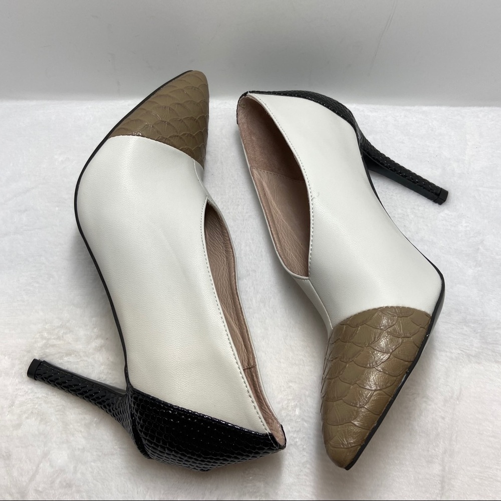 Pointed Toe V Cut Black Python Stiletto Heel Pumps - image 6